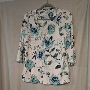 Floral V-Neck Women's Top - Blue and White